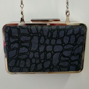 PLV fur clutch